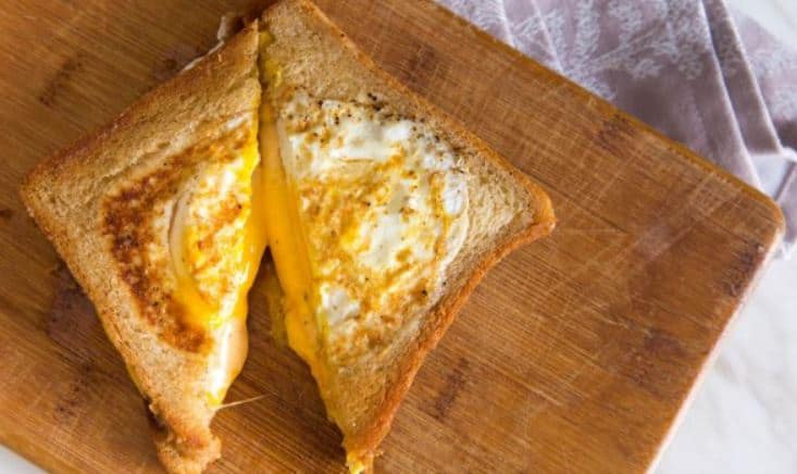 Cheese And Egg Grilled Sandwich fast food recipes